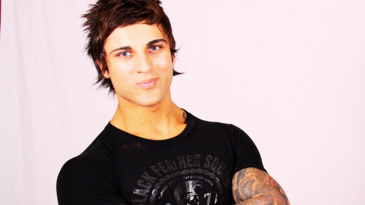 7 Reasons Why Is Zyzz So Famous? Beyond the Physique! | whysofamous.com