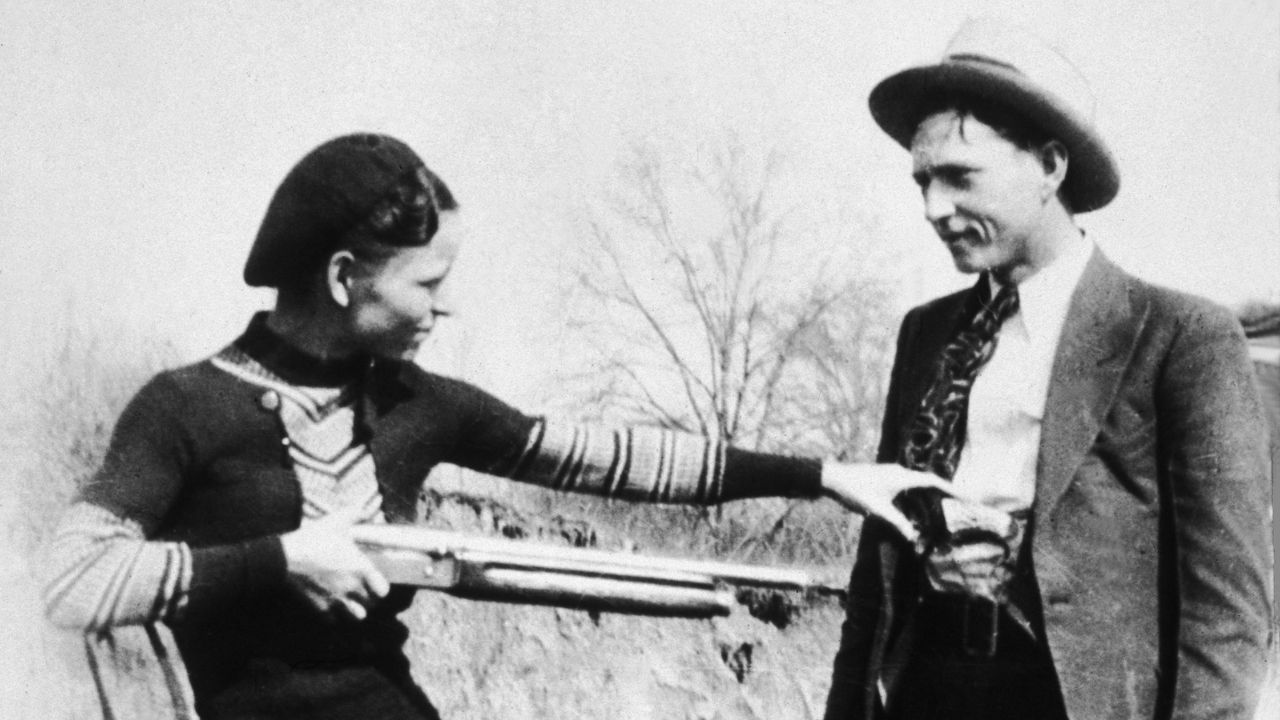 Why Was Bonnie And Clyde So Popular